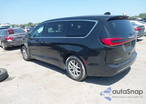 2023 Chrysler Pacifica Touring z USA, uszkodzony, nr VIN 2C4RC1FG2PR531614